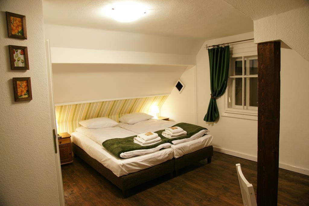 イステブナ Willa Zwolakowka Bed & Breakfast エクステリア 写真